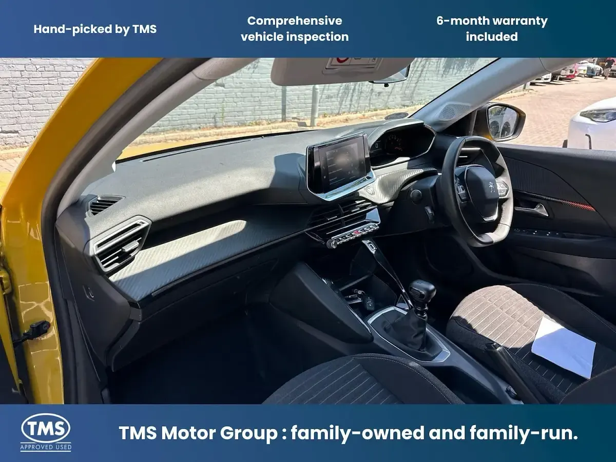 Used Peugeot 208 Active+ 100 HP (73 kW) 2023 Yellow Hatchback