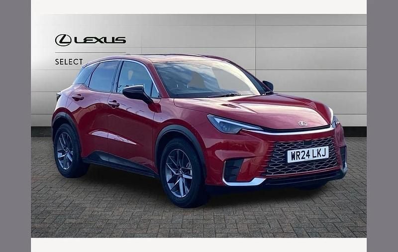Used Lexus LBX 136 HP (100 kW) 2024 Red SUV