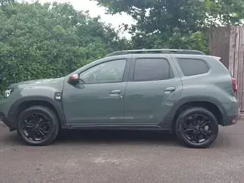 Used Dacia Duster Extreme 129 HP (94 kW) 2023 Green SUV