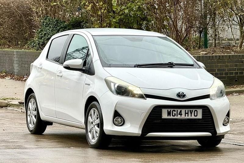 Used 2014 Toyota Yaris Hybrid | £6,999 (Expensive) - Image 1/1