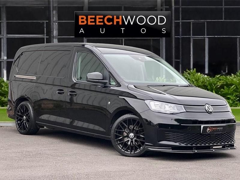 Used VW Caddy Maxi S 102 HP (75 kW) 2022 Black MPV