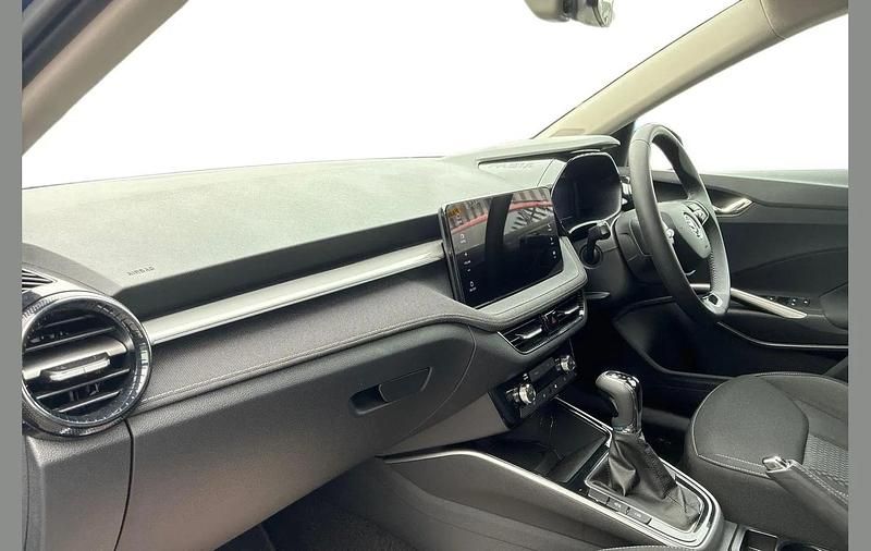 Used Skoda Fabia SE L 113 HP (83 kW) 2024 Race blue metallic Hatchback