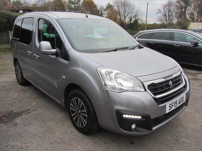 Used Peugeot Partner 98 HP (72 kW) 2019 Grey MPV