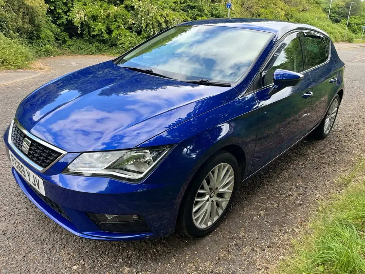 Begagnad Seat Leon SE Dynamic 115 HK (84 kW) 2019 Blå Halvkombi