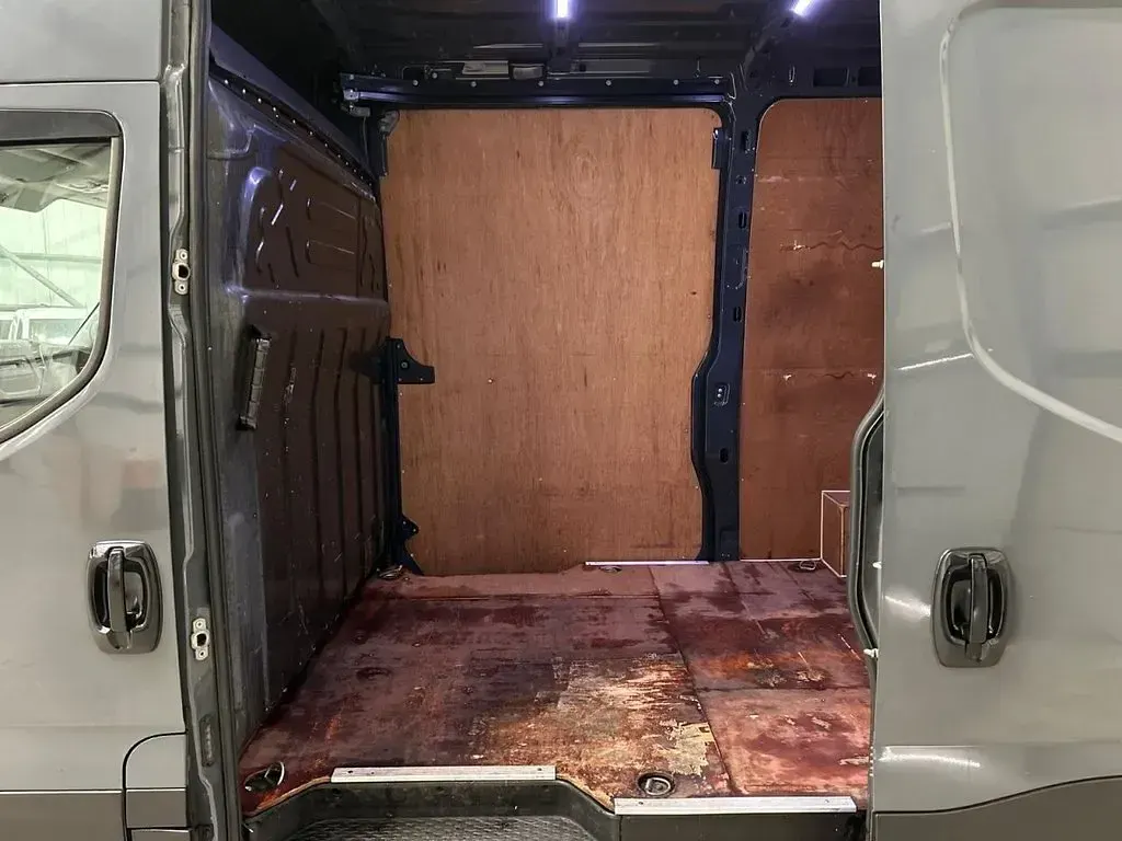 Used Iveco 35.12 2017 Grey Van
