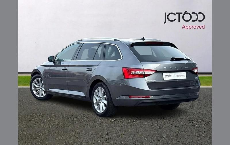 Used Skoda Superb SE Technology 214 HP (157 kW) 2021 Grey Estate