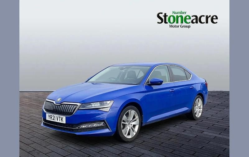 Used Skoda Superb SE L 218 HP (160 kW) 2021 Blue Hatchback