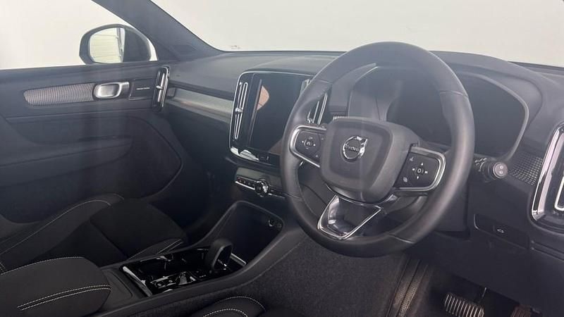 Used Volvo XC40 Ultimate 2023 Blue SUV