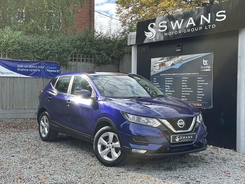 Blue Used 2018 Nissan Qashqai Acenta SUV | £8,495 (Good price) - Image 1/3