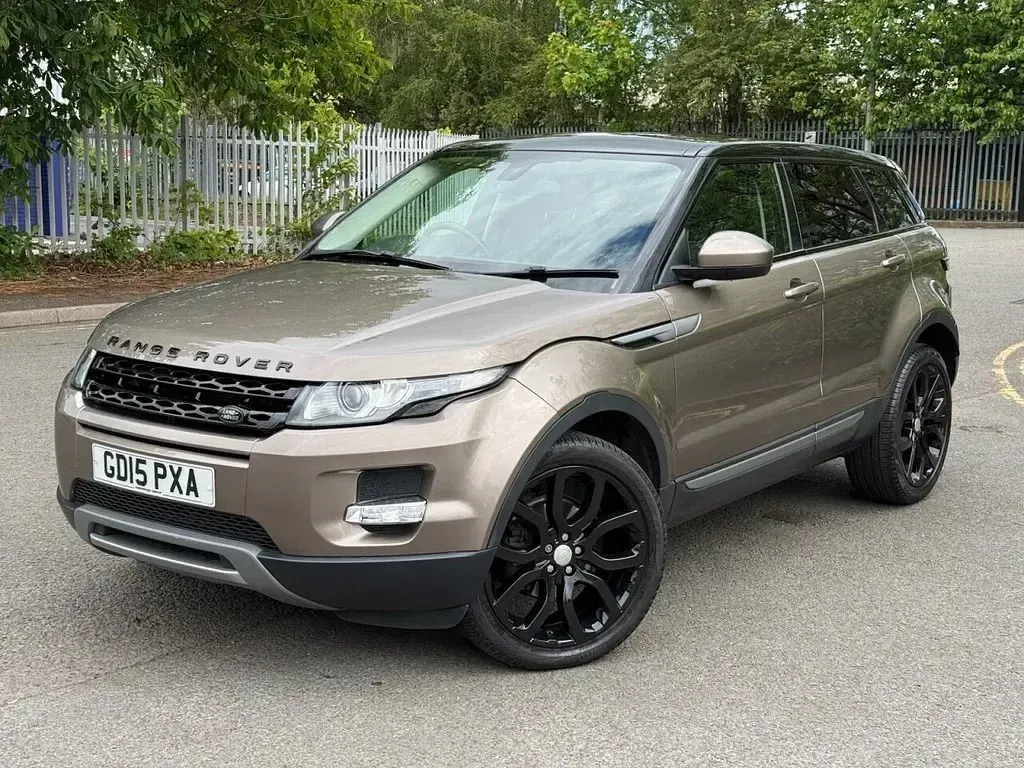 Begagnad Land Rover Range Rover evoque Pure 190 HK (139 kW) 2015 Brun SUV