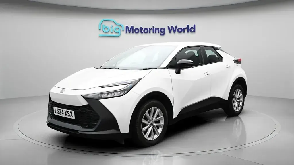 Usado Toyota C-HR 140 HP (102 kW) 2024 Branco SUV