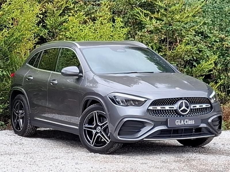 New Mercedes GLA200 Executive 150 HP (110 kW) 2025 Grey SUV