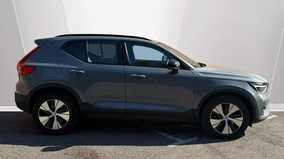 Used Volvo XC40 Plus 211 HP (155 kW) 2023 Grey SUV