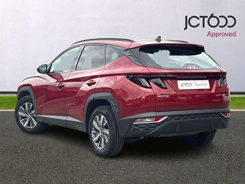 Used Hyundai Tucson SE 150 HP (110 kW) 2022 Red SUV