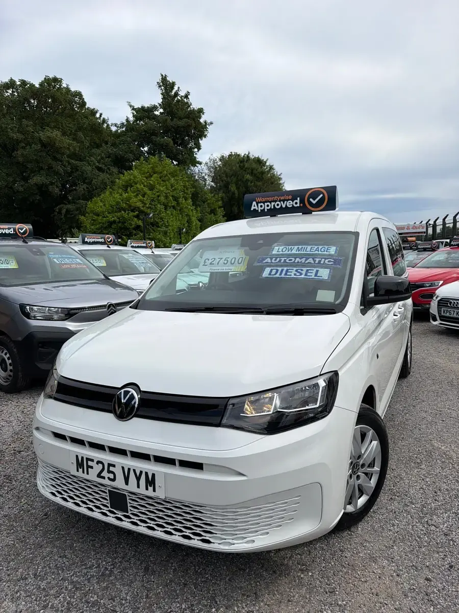Used VW Caddy Maxi S 122 HP (89 kW) 2025 White MPV