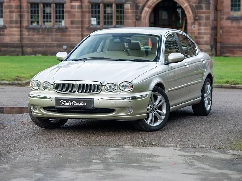 Used Jaguar X-type SE 194 HP (142 kW) 2007 Gold Sedan