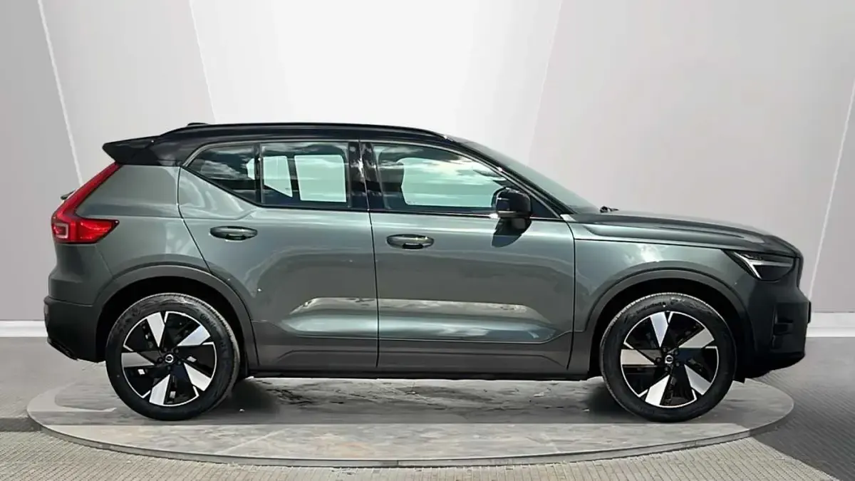 New Volvo EX40 Plus 295 kW (402 HP) 2026 SUV