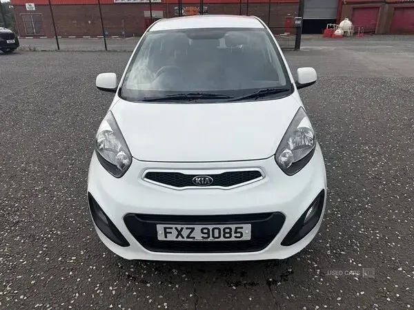 Used Kia Picanto 68 HP (50 kW) 2014 White Hatchback