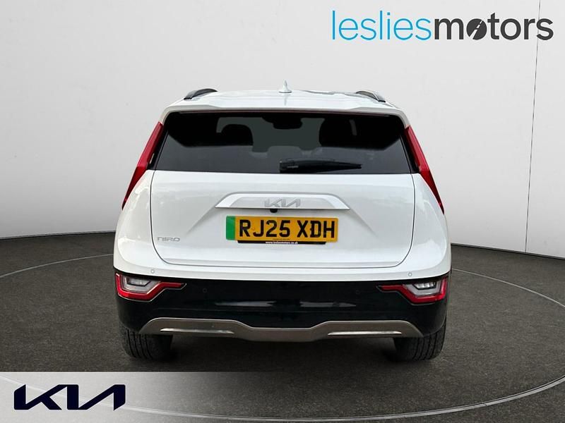 Used Kia Niro 150 kW (204 HP) 2025 White SUV