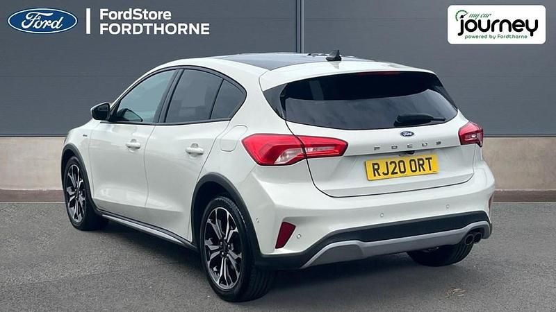 Used Ford Focus Active X 125 HP (91 kW) 2020 White Hatchback