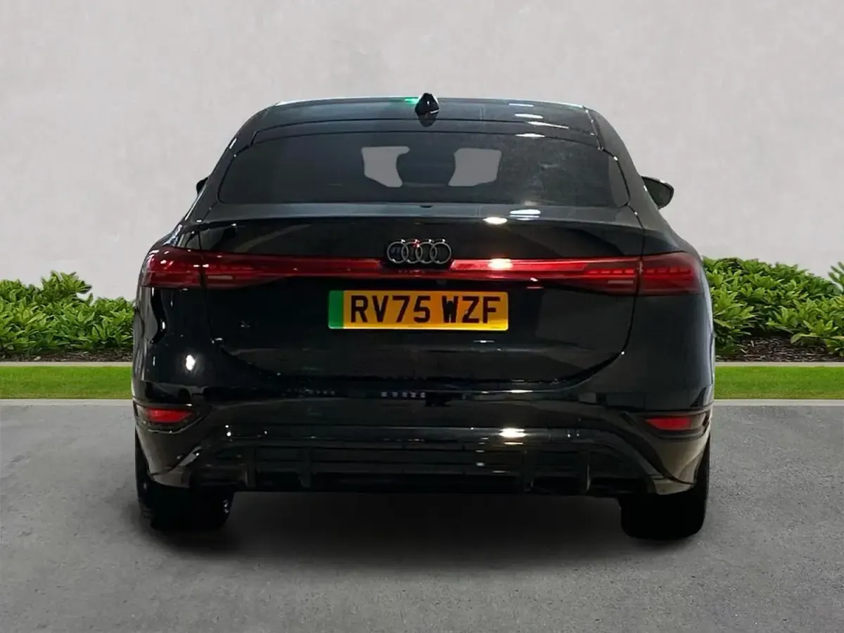 Używany Audi A6 e-tron Performance 269 kW (367 KM) 2025 Czarny Hatchback