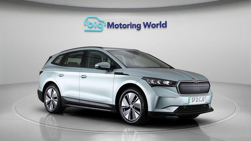 Used 2021 Skoda Enyaq iV Loft SUV | £14,600 (Fair price) - Image 1/4