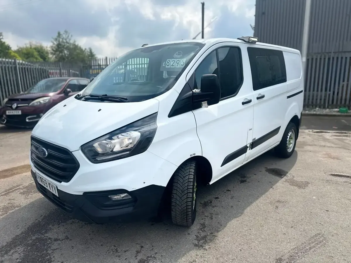 Used Ford Transit Custom 105 HP (77 kW) 2020 White Van