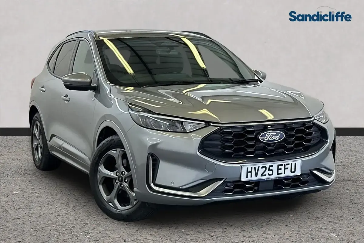 Käytetty Ford Kuga ST-Line 180 HP (132 kW) 2026 Katumaasturi