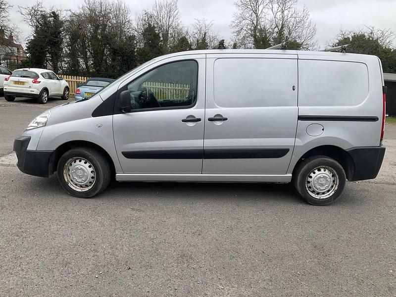 Used Peugeot Expert 2015 Silver Van
