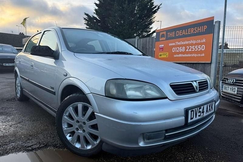Silver Used 2004 Vauxhall Astra Hatchback | £1,990 (Expensive) - Image 1/1