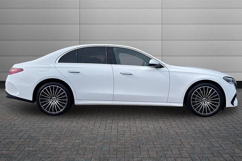 Used Mercedes E300 AMG Line Premium Plus 313 HP (230 kW) 2024 White Sedan