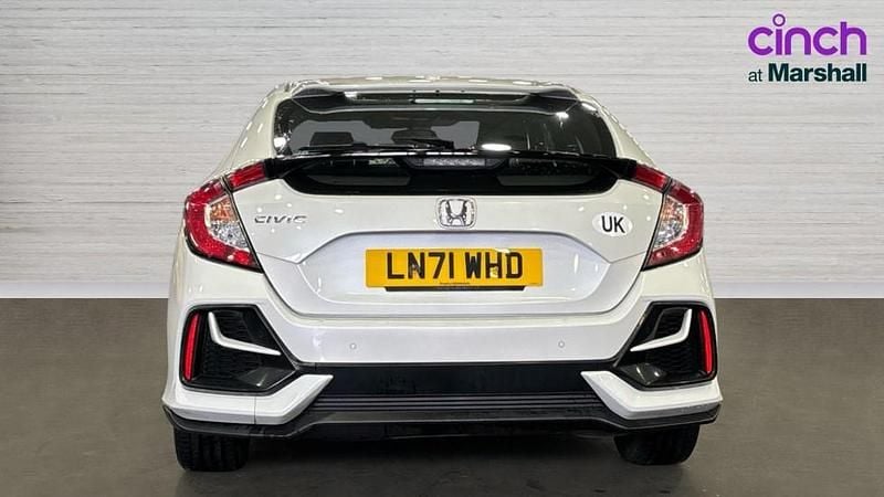 Used Honda Civic SE 126 HP (92 kW) 2021 White Hatchback