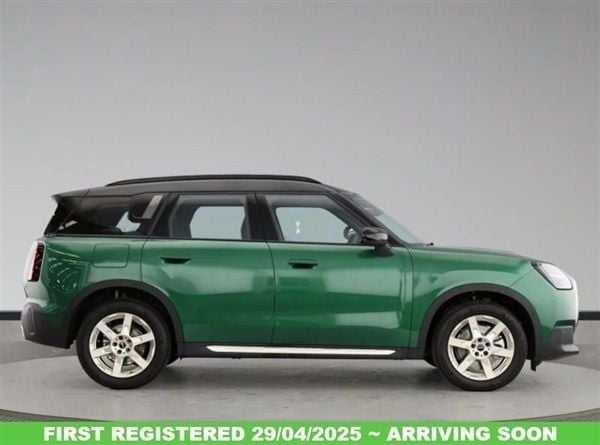 Green New 2025 Mini Countryman Exclusive SUV | £34,995 (Good price) - Image 1/1