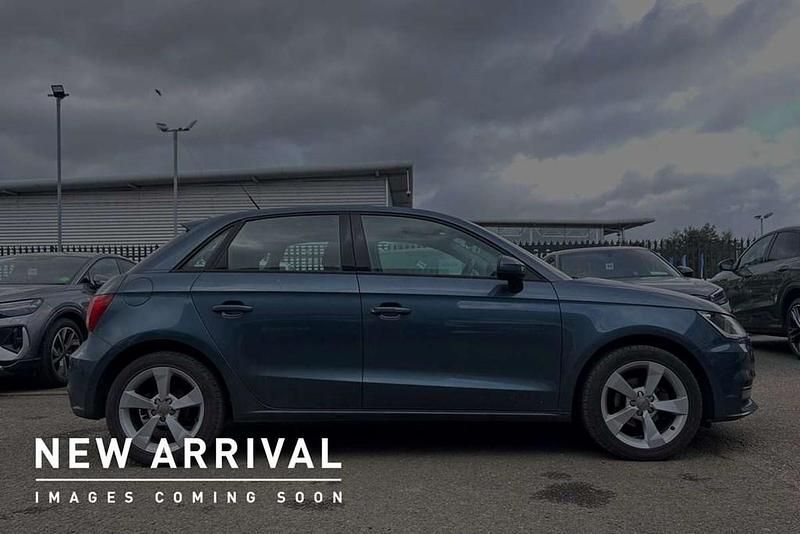 Used Audi A1 Sport 94 HP (69 kW) 2017 Blue Hatchback