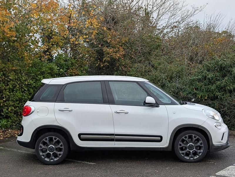 Used Fiat 500L Trekking 2013 White MPV