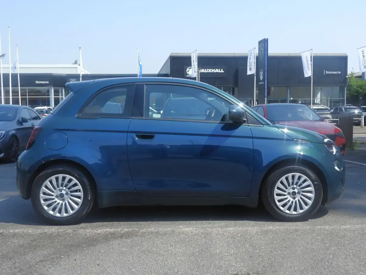 Used Fiat 500e Action 69 kW (95 HP) 2023 Green Hatchback