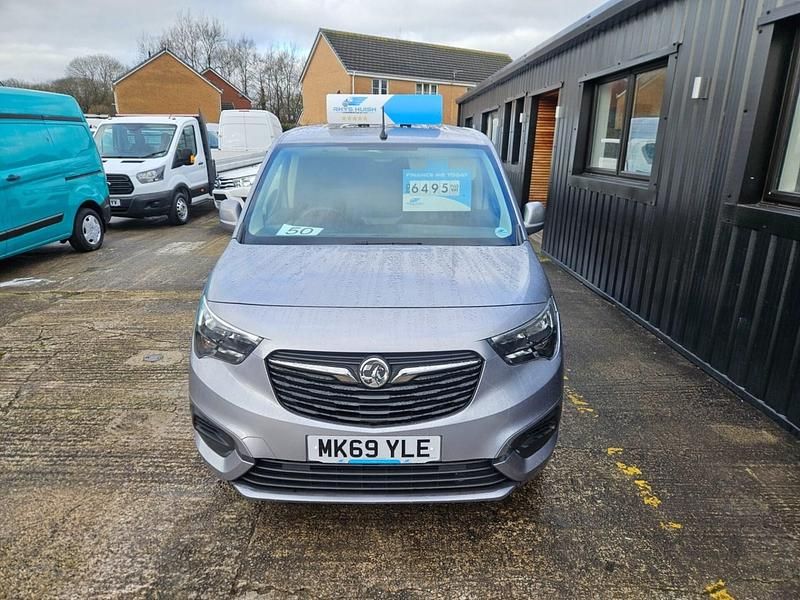 Used Vauxhall Combo Sportive 100 HP (73 kW) 2019 Grey MPV