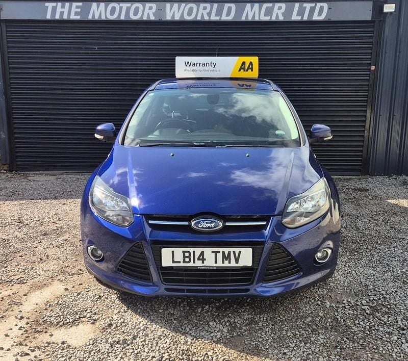 Used Ford Focus Titanium 125 HP (91 kW) 2014 Blue Hatchback