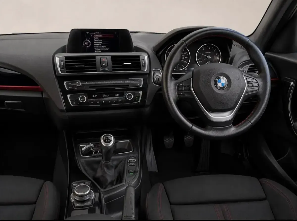 Used BMW 116 Sport Line 116 HP (85 kW) 2015 White Hatchback