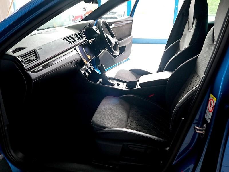 Used Skoda Superb SportlinePlus 150 HP (110 kW) 2023 Blue Hatchback