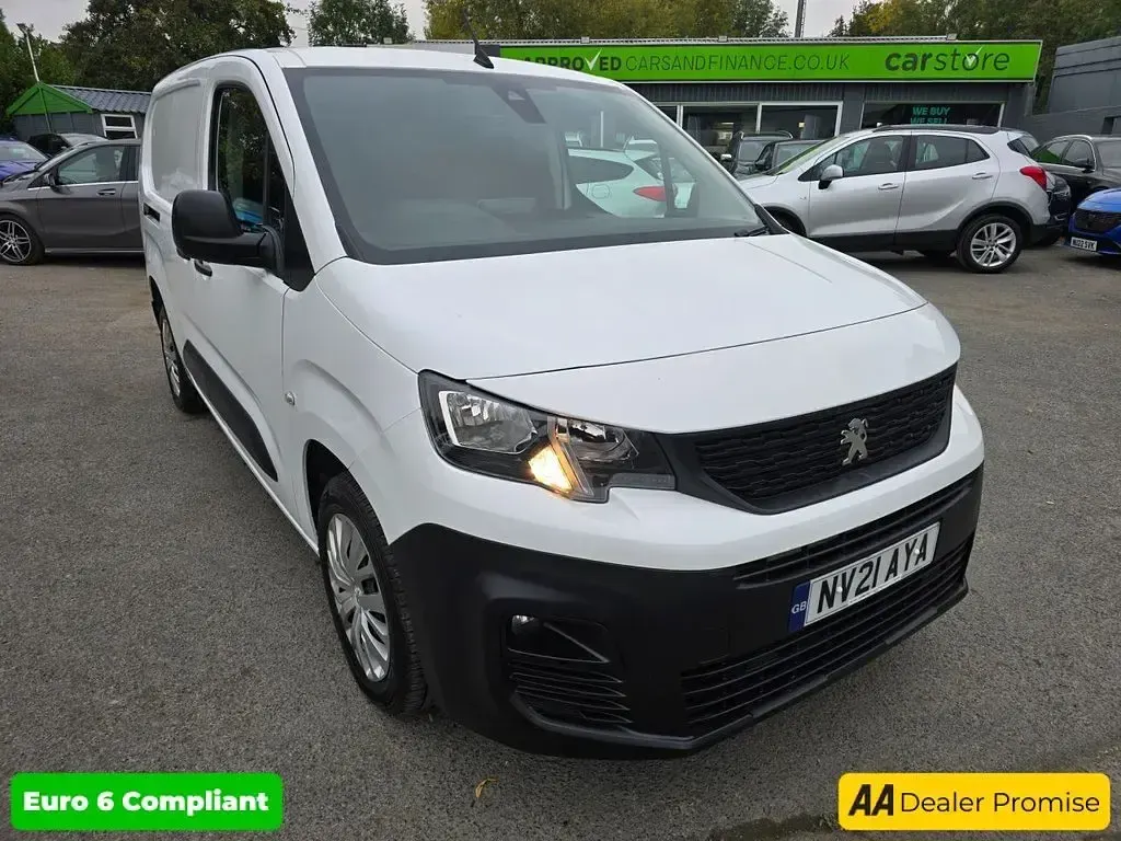 Used Peugeot Partner 2021 White MPV