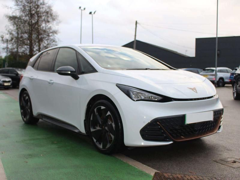 White Used 2024 Cupra Born e-Boost Hatchback | £21,732 (Good price) - Image 1/4