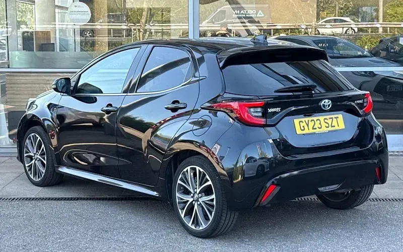 Used Toyota Yaris Hybrid 116 HP (85 kW) 2023 Black Hatchback