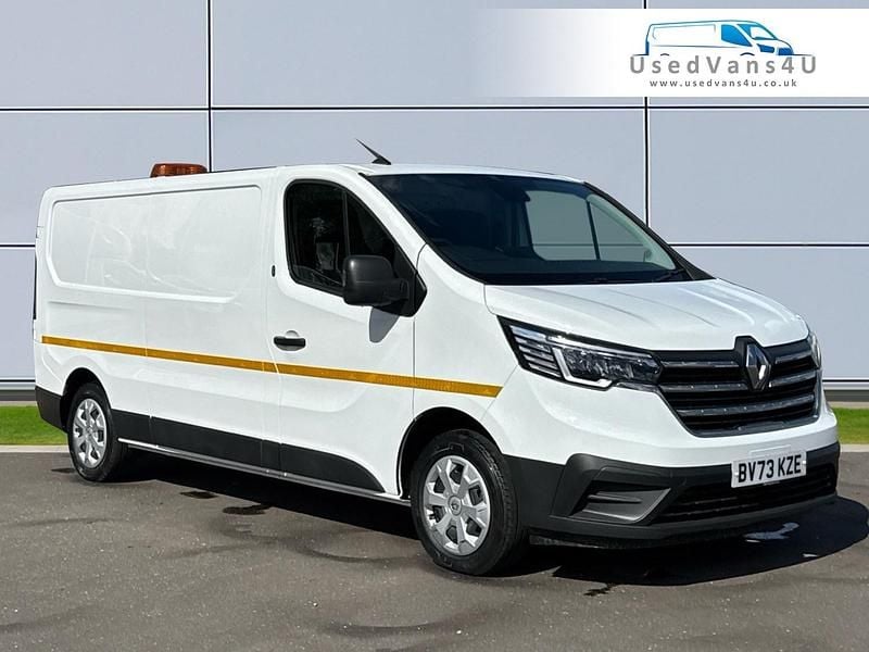 White Used 2024 Renault Trafic Van | £14,895 (Super price) - Image 1/4