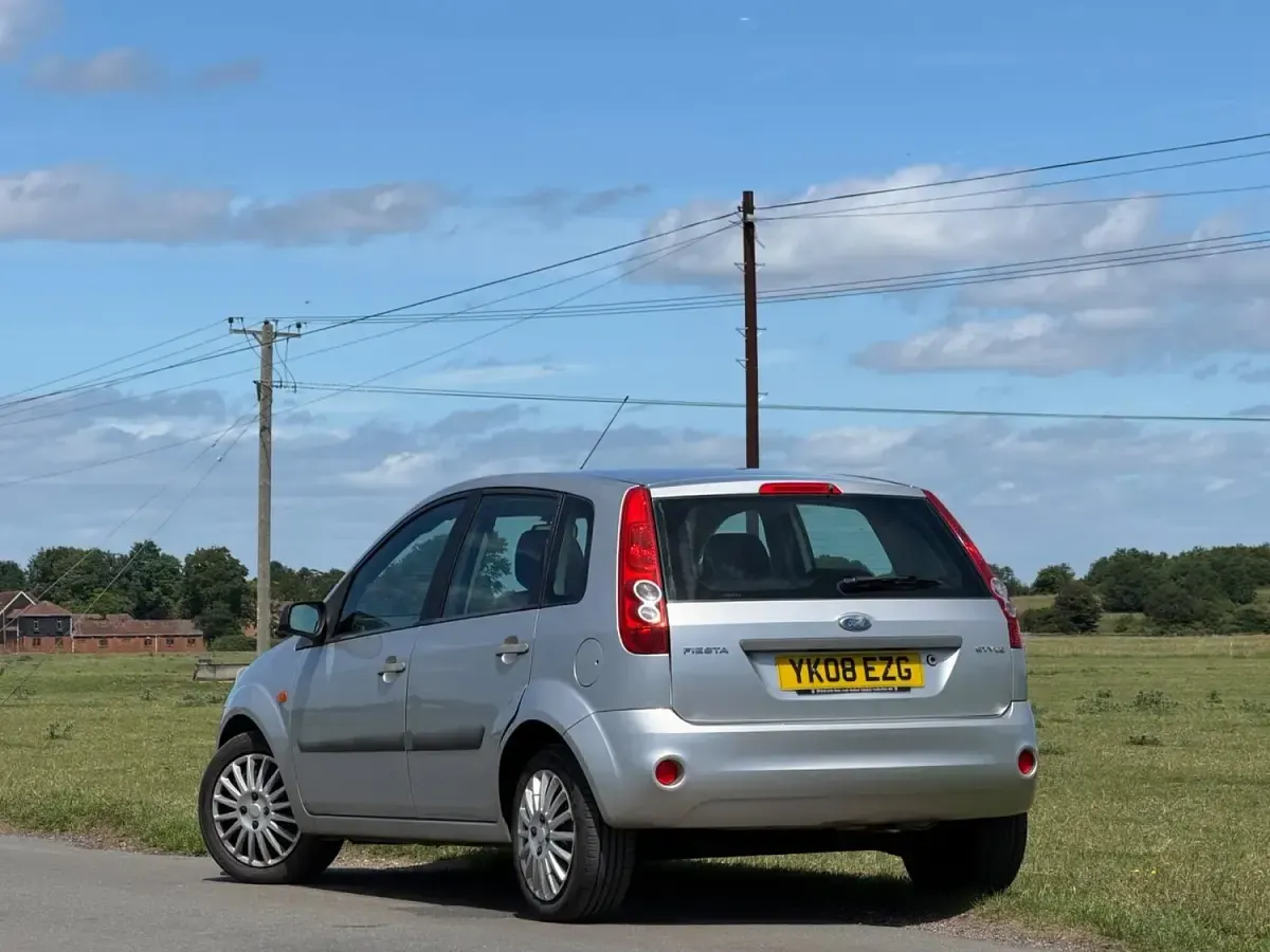 Used Ford Fiesta Style 2008 Silver Hatchback