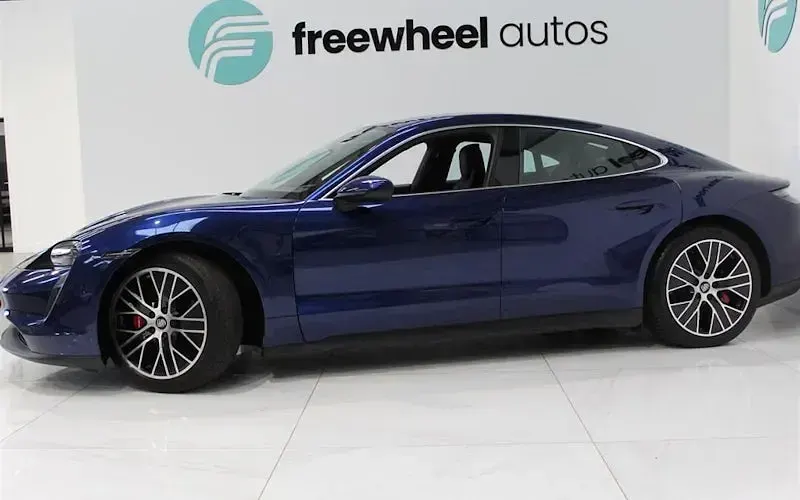 Used Porsche Taycan Performance Package 419 kW (571 HP) 2021 Sedan