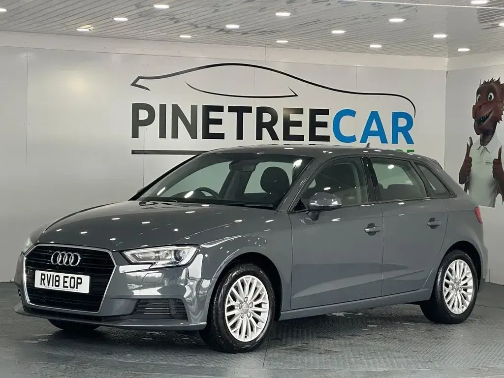 Used Audi A3 Sportback Business 150 HP (110 kW) 2018 Grey Hatchback