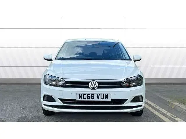 Used VW Polo SE 95 HP (69 kW) 2019 White Hatchback