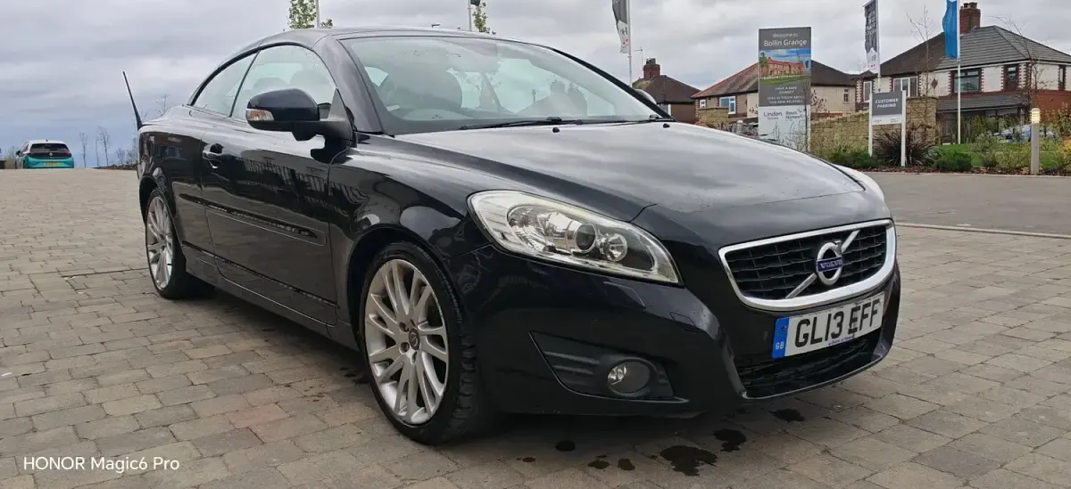 Used Volvo C70 SE Lux 150 HP (110 kW) 2013 Black Cabriolet