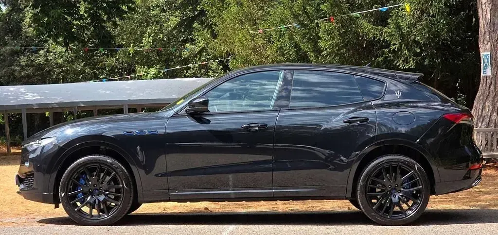 Used Maserati Levante GT 330 HP (242 kW) 2022 Black SUV